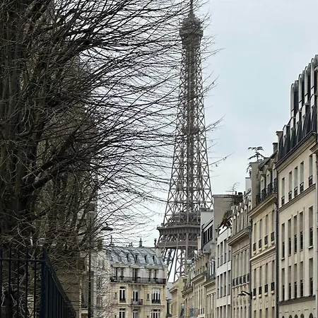 Elegant Escape Near Arc De Triomphe * Paris